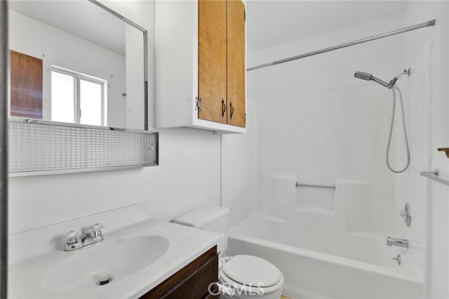 Detail Gallery Image 23 of 34 For 16463 Solvang Ave, Victorville,  CA 92394 - 3 Beds | 2 Baths