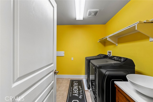 Detail Gallery Image 13 of 75 For 1673 Cirrus Way, Beaumont,  CA 92223 - 6 Beds | 4 Baths