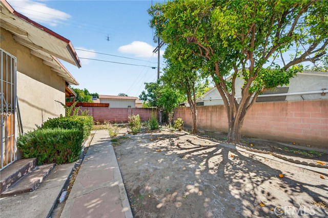 Detail Gallery Image 33 of 38 For 7046 Murietta, Van Nuys,  CA 91405 - 4 Beds | 2 Baths