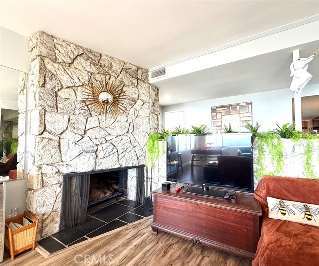 Detail Gallery Image 16 of 30 For 11759 S Circle, Whittier,  CA 90601 - 3 Beds | 2/1 Baths