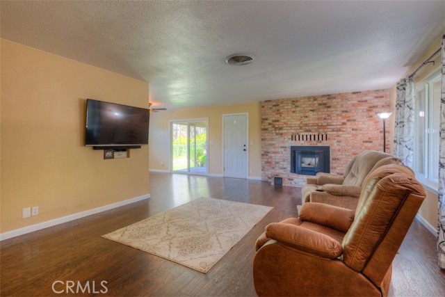 Detail Gallery Image 9 of 44 For 3253 Hildale Ave, Oroville,  CA 95966 - 3 Beds | 2 Baths