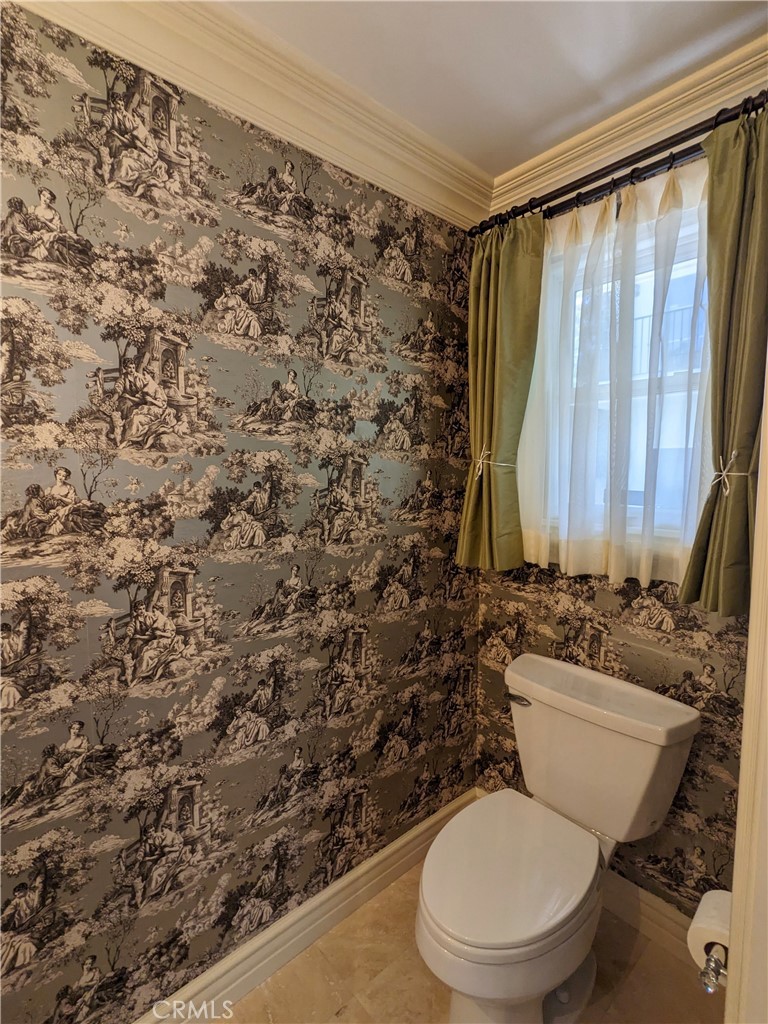 https://media.crmls.org/medias/2cf5f33b-083e-40cd-b02b-be575ac16b56.jpg?preset=X-Large