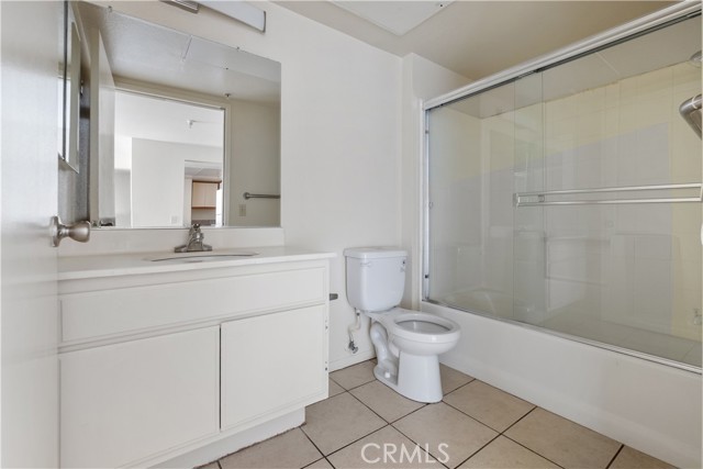 Detail Gallery Image 10 of 32 For 1246 W 30th St, Los Angeles,  CA 90007 - 2 Beds | 2 Baths