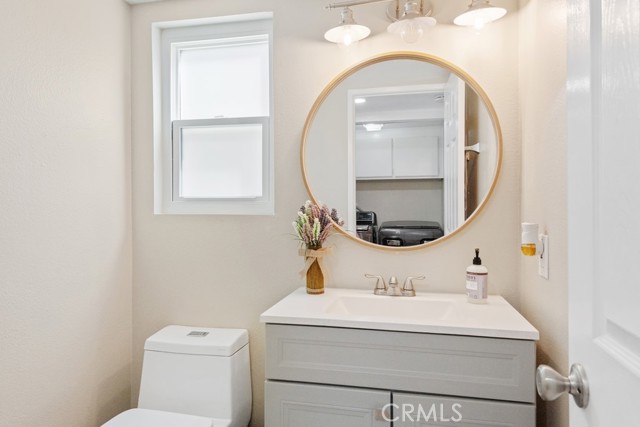 Detail Gallery Image 13 of 29 For 212 Eastpark Ln, Redlands,  CA 92374 - 3 Beds | 2/1 Baths