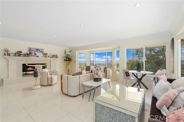 Detail Gallery Image 7 of 49 For 4303 N Golden, San Bernardino,  CA 92404 - 5 Beds | 3/1 Baths