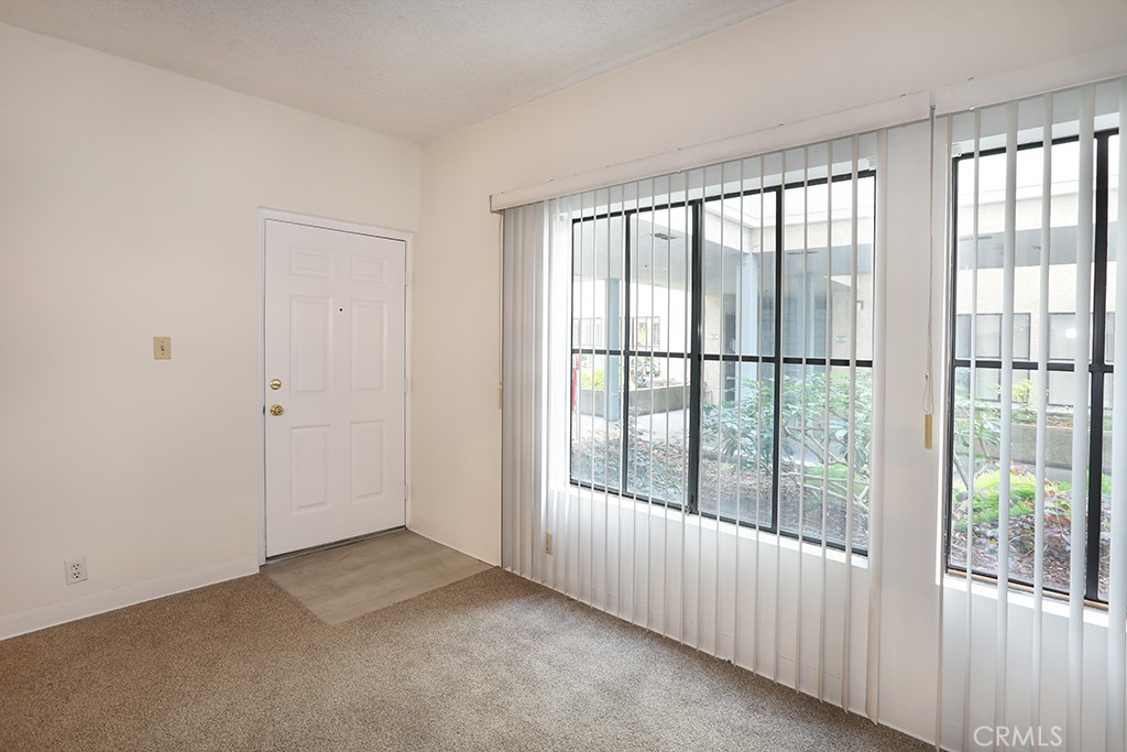 720 W 4th Street 118