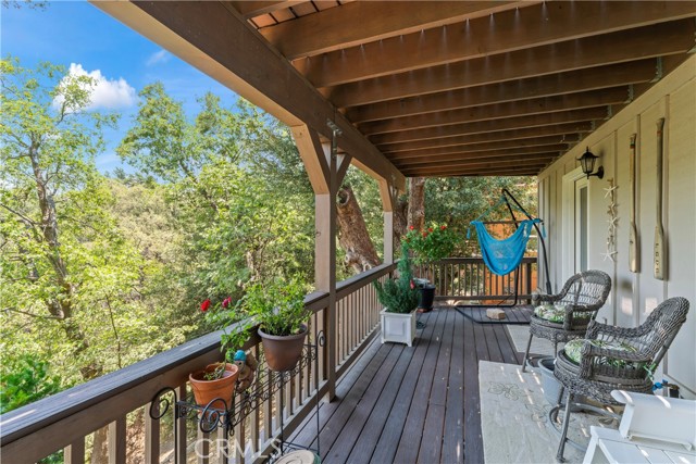 328 Wylerhorn Drive, Crestline CA: https://media.crmls.org/medias/2cf86528-2feb-44e3-b2ac-366ad941e5f9.jpg