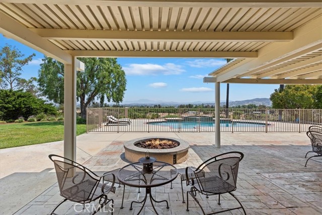 40624 Calle Cancion, Temecula CA: https://media.crmls.org/medias/2cf9384f-50b3-4feb-a2e6-f25e7ab18f23.jpg