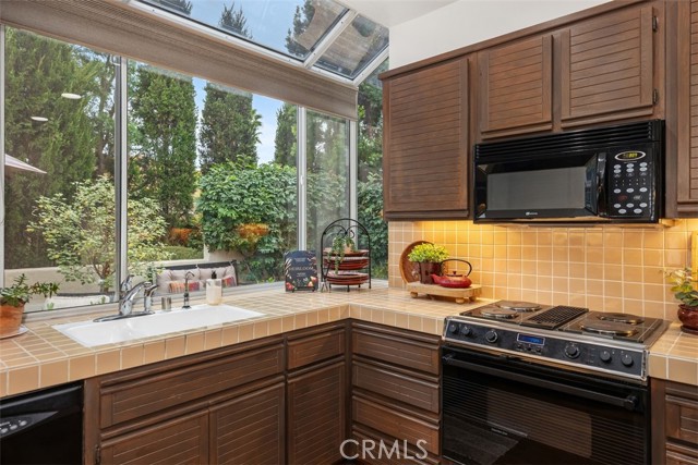 Detail Gallery Image 15 of 44 For 28838 Paseo Campana, Mission Viejo,  CA 92692 - 3 Beds | 2/1 Baths