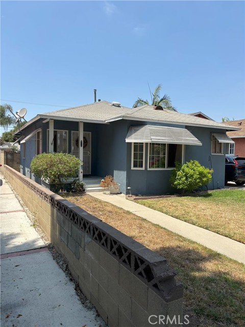 9525 Dearborn Avenue, South Gate, California 90280, 2 Bedrooms Bedrooms, ,1 BathroomBathrooms,Residential,For Sale,9525 Dearborn Avenue,CRDW25161097