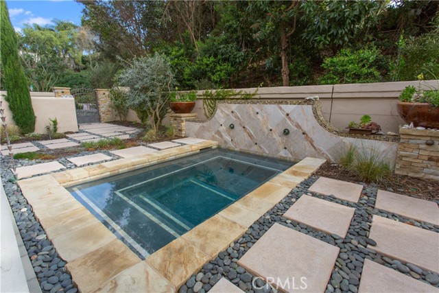 2cfbf332 C050 4145 Ae4c A04e81df03b1