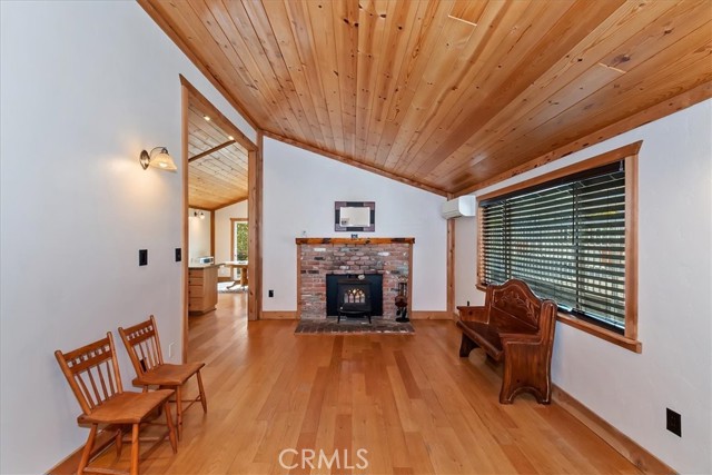 Detail Gallery Image 12 of 42 For 32765 Cougar, Arrowbear,  CA 92382 - 3 Beds | 1 Baths