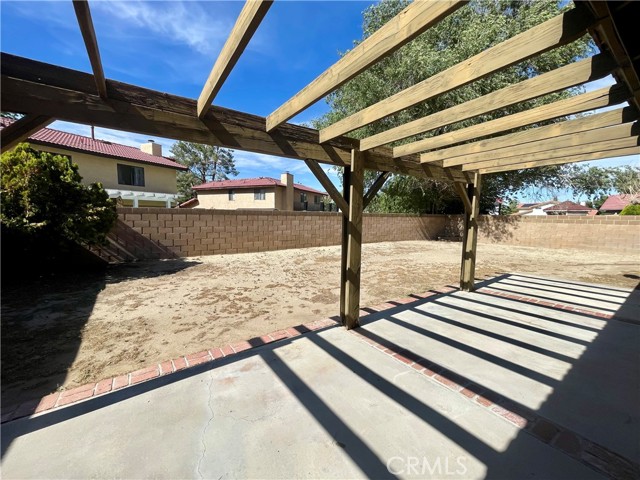 Detail Gallery Image 17 of 25 For 1305 Herzel Ave, Lancaster,  CA 93535 - 4 Beds | 2 Baths