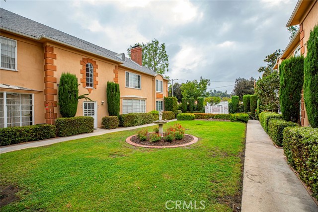 Detail Gallery Image 2 of 32 For 939 N Glendale Ave #3,  Glendale,  CA 91206 - 2 Beds | 2 Baths