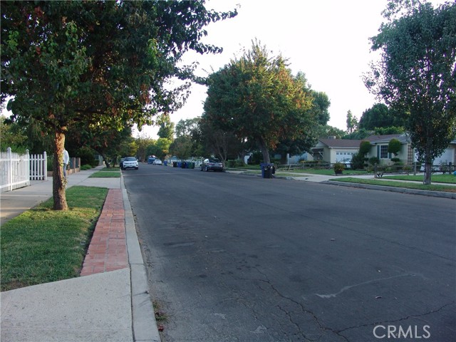 Detail Gallery Image 22 of 22 For 5450 Burnet Ave, Sherman Oaks,  CA 91411 - 3 Beds | 2 Baths