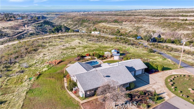 3070 Royal Meadow Lane, Paradise CA: https://media.crmls.org/medias/2cfd153d-0717-46a4-a3d2-c6f74e383eaf.jpg