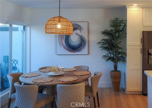 Detail Gallery Image 12 of 18 For 4310 Spindrift, Newport Beach,  CA 92663 - 3 Beds | 2/1 Baths