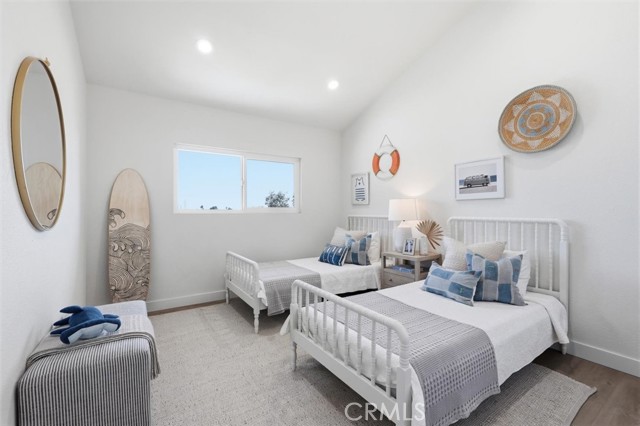 Detail Gallery Image 11 of 31 For 2413 Ives Ln, Redondo Beach,  CA 90278 - 4 Beds | 3 Baths