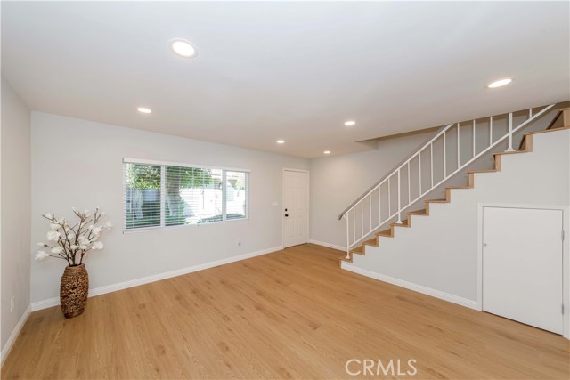 918 Huntington Dr, Duarte CA: https://media.crmls.org/medias/2cfd7d5a-c9c6-4ba0-bfd2-3066e263ddec.jpg