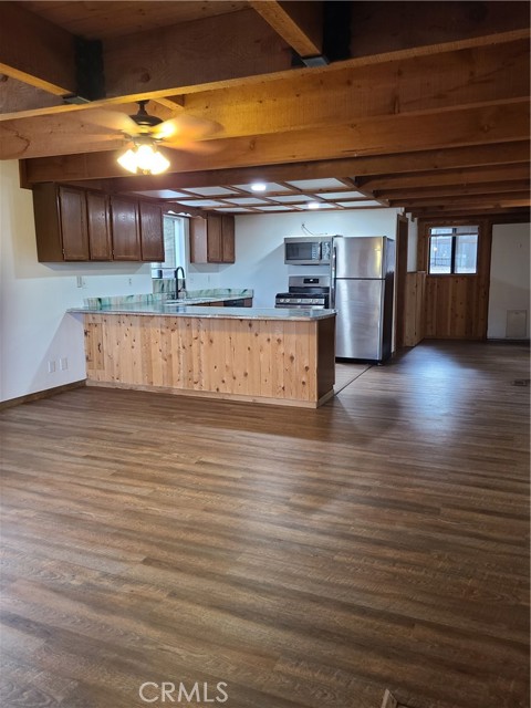 Detail Gallery Image 43 of 58 For 31194 Outer Highway 18, Running Springs,  CA 92382 - 4 Beds | 4 Baths