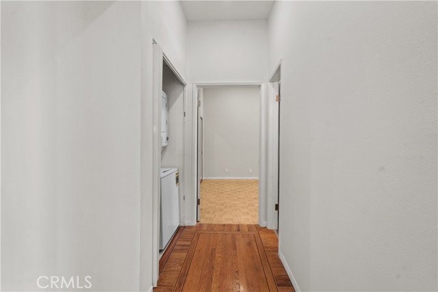 Detail Gallery Image 25 of 35 For 1559 Winona #D3,  Los Angeles,  CA 90027 - 2 Beds | 2 Baths