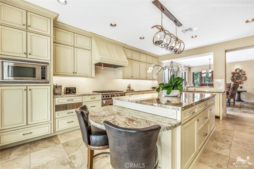 MLS #219006843DA image #1