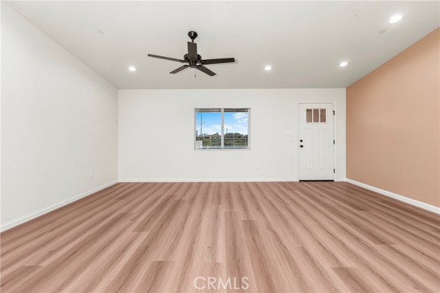 Detail Gallery Image 10 of 25 For 8225 Peach Ave, California City,  CA 93505 - 3 Beds | 4 Baths