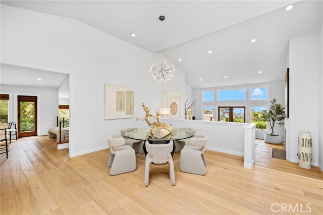 2335 Hillview Drive, Laguna Beach CA: https://media.crmls.org/medias/2cfff43c-2d52-42dc-867c-eba990788e82.jpg