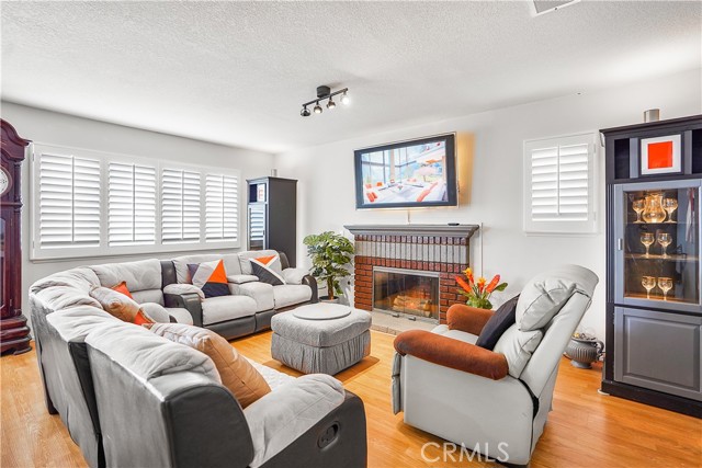 Detail Gallery Image 10 of 24 For 13829 Woodhill Ln, Chino Hills,  CA 91709 - 4 Beds | 2/1 Baths