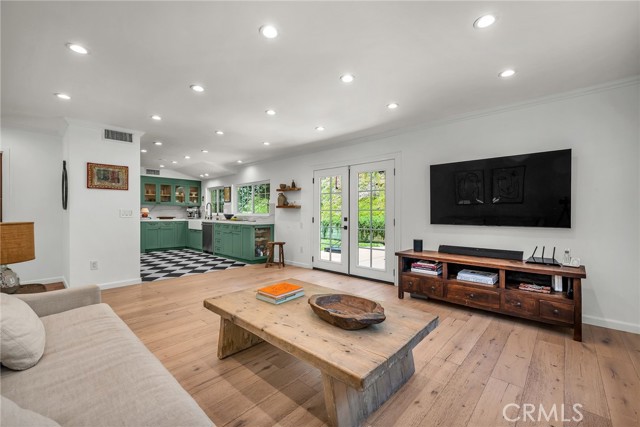 17152 Escalon Drive, Encino CA: https://media.crmls.org/medias/2d0001b7-ca89-43e0-878d-23cdc5ddb33a.jpg