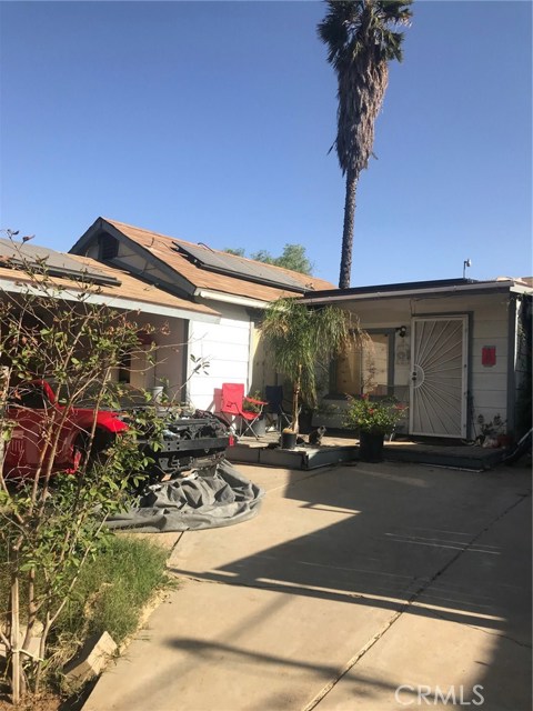 6473 Valley Dr, Riverside, CA 92505