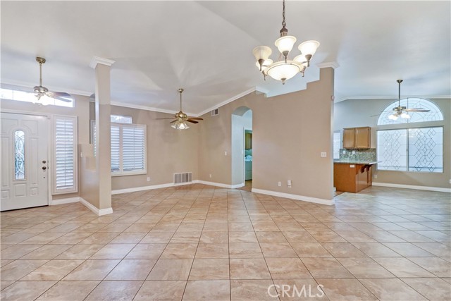 1946 Tamarack Lane, Hemet CA: https://media.crmls.org/medias/2d004e89-219e-4481-b78c-262d85faff16.jpg