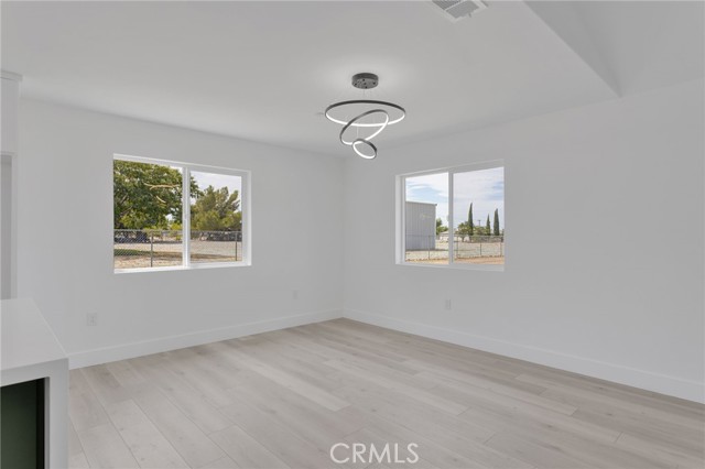 Detail Gallery Image 17 of 46 For 16212 Mesquite St, Hesperia,  CA 92345 - 4 Beds | 2/1 Baths