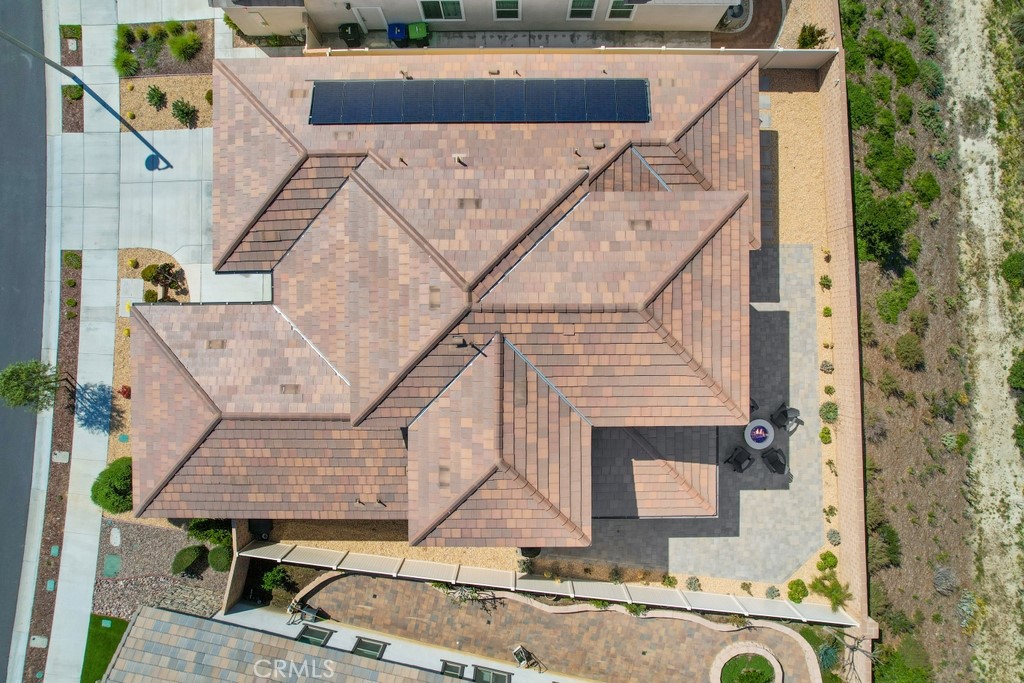 https://media.crmls.org/medias/2d00831b-d1f1-48f7-9526-e62b31fa1604.jpg?preset=X-Large