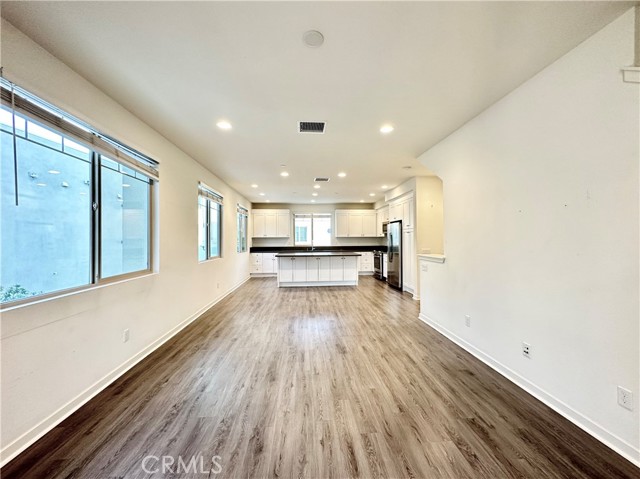 147 Episode, Irvine CA: https://media.crmls.org/medias/2d00fdd6-f31d-47f4-8542-38c280d70f76.jpg
