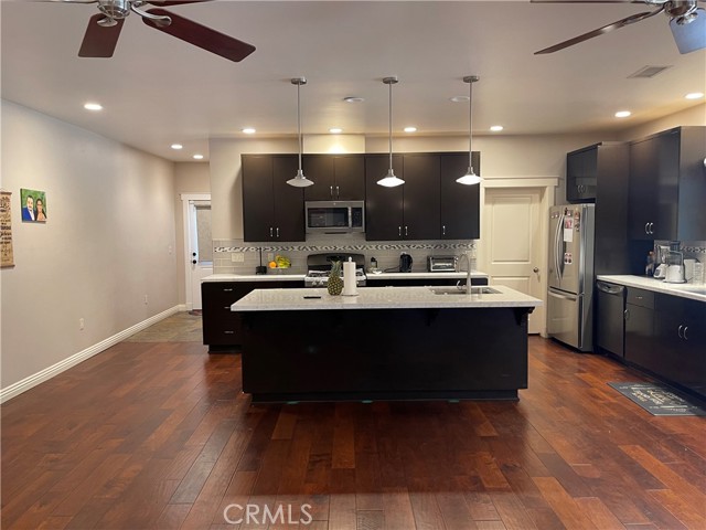 Detail Gallery Image 4 of 40 For 17183 Sunburst, –,  CA 91325 - 3 Beds | 4/1 Baths