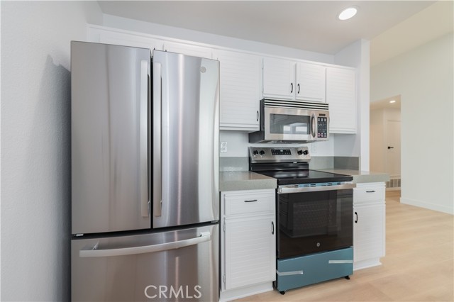 Detail Gallery Image 11 of 22 For 9 Wintermist, Irvine,  CA 92614 - 2 Beds | 2 Baths