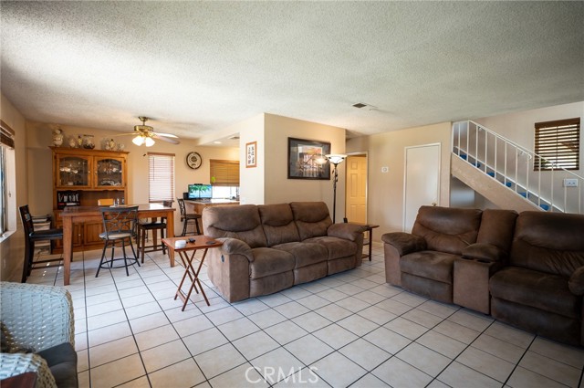 Detail Gallery Image 9 of 37 For 13117 Pan Am Bld, Moreno Valley,  CA 92553 - 3 Beds | 2 Baths