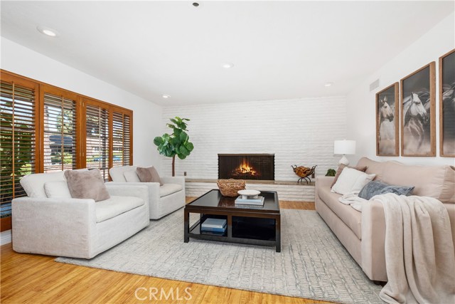 Detail Gallery Image 10 of 48 For 2120 Yucca, Fullerton,  CA 92835 - 4 Beds | 4 Baths