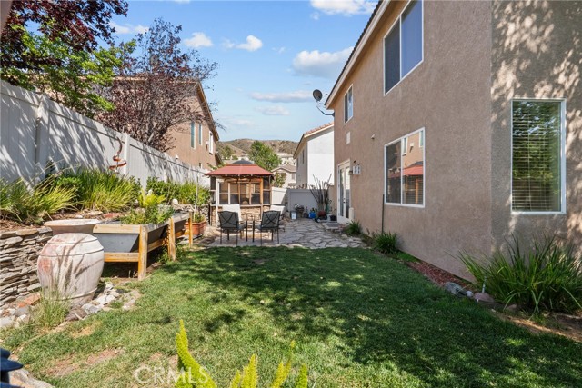 29513 Blake Way, Canyon Country CA: https://media.crmls.org/medias/2d04b3f1-88e8-450a-9938-fb353c4a96a4.jpg