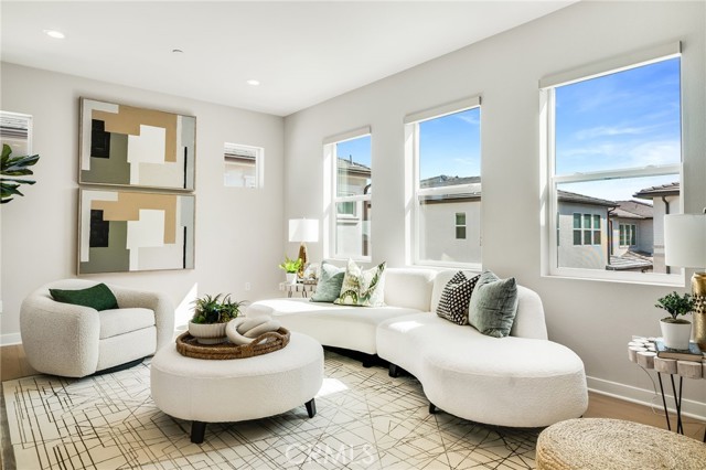 Detail Gallery Image 19 of 58 For 301 Brackens, Lake Forest,  CA 92630 - 4 Beds | 4 Baths