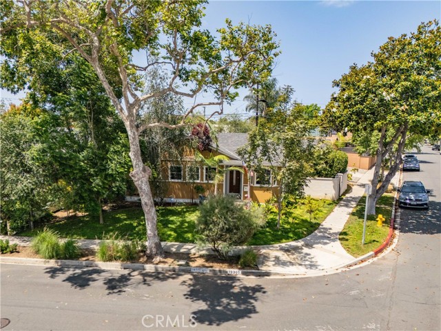 19301 Beckworth Avenue, Torrance CA: https://media.crmls.org/medias/2d05912a-6ac5-4e84-ab0e-e5ae33cf2435.jpg