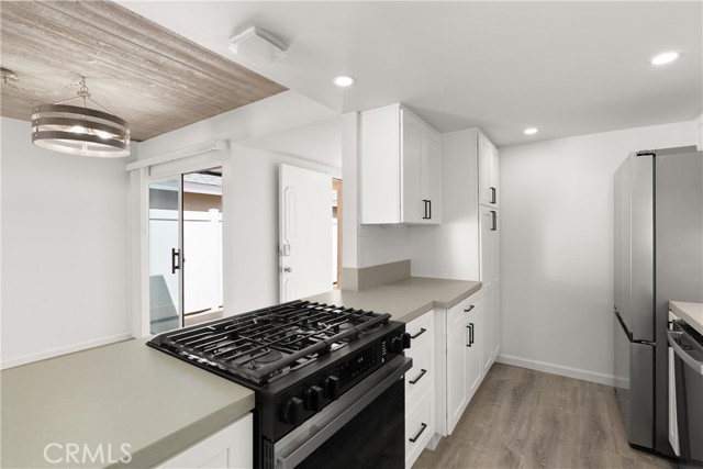 Detail Gallery Image 2 of 29 For 255 Prospect St, Newport Beach,  CA 92663 - 2 Beds | 2 Baths