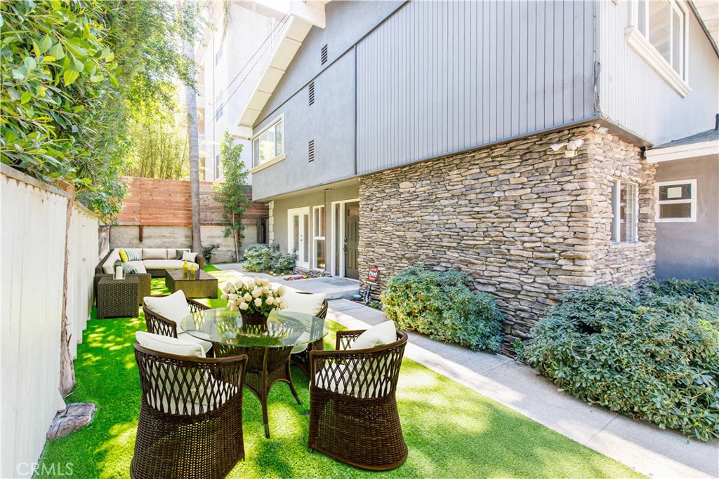 12442 Rye StreetStudio City img 1