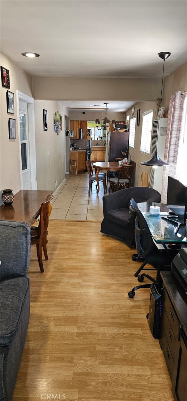115 E 69th Street, Long Beach CA: https://media.crmls.org/medias/2d0803f6-f5fd-4466-831c-ada27de66f6c.jpg