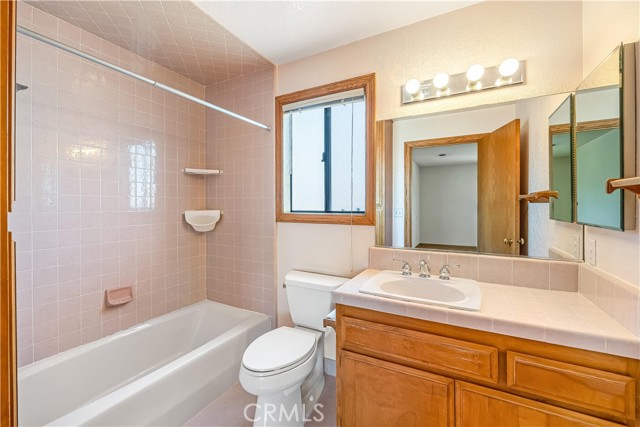 920 W Elberon Avenue, San Pedro CA: https://media.crmls.org/medias/2d083d4e-447f-48f8-9262-9c422ed58796.jpg