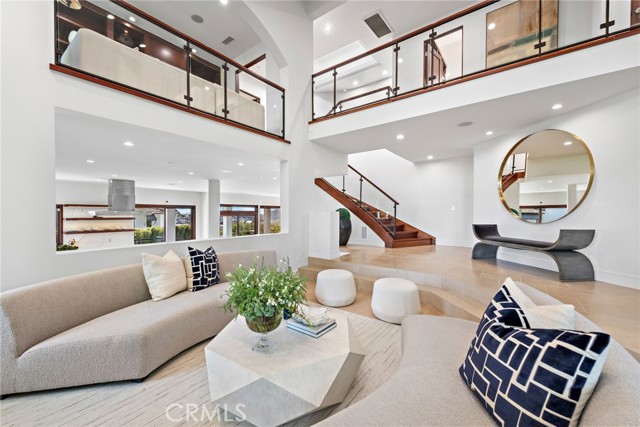 2907 Cliff Drive, Newport Beach CA: https://media.crmls.org/medias/2d085b1a-51df-454d-9b9f-492e0521d944.jpg