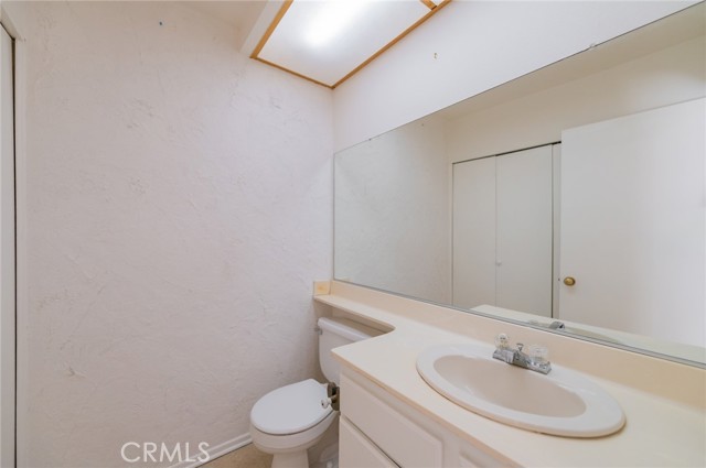 Detail Gallery Image 6 of 20 For 2533 Colgate Way, Riverside,  CA 92507 - 2 Beds | 1/1 Baths