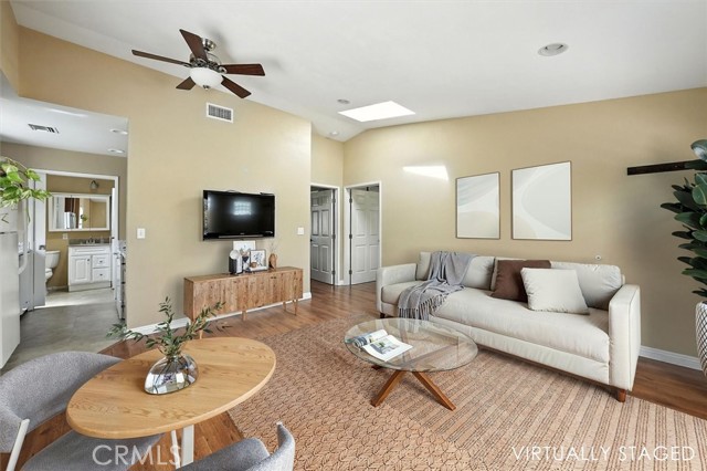 Detail Gallery Image 33 of 46 For 25612 Oakbar Ct, Newhall,  CA 91321 - 4 Beds | 3 Baths