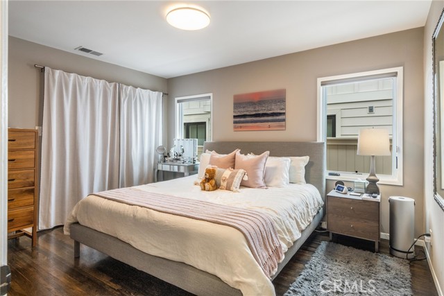 316 7th Street, Manhattan Beach, California 90266, 3 Bedrooms Bedrooms, ,2 BathroomsBathrooms,Residential,Sold,7th,SB22117653